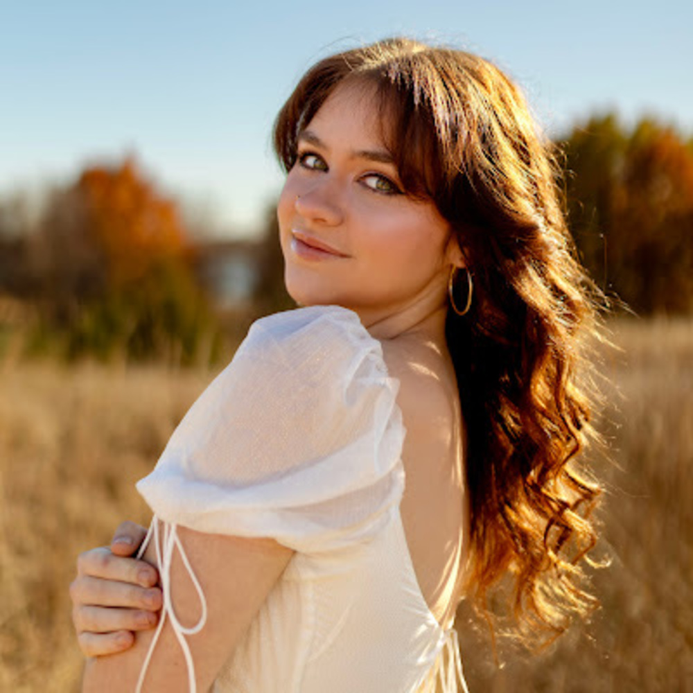 Meet your Posher, Abigail